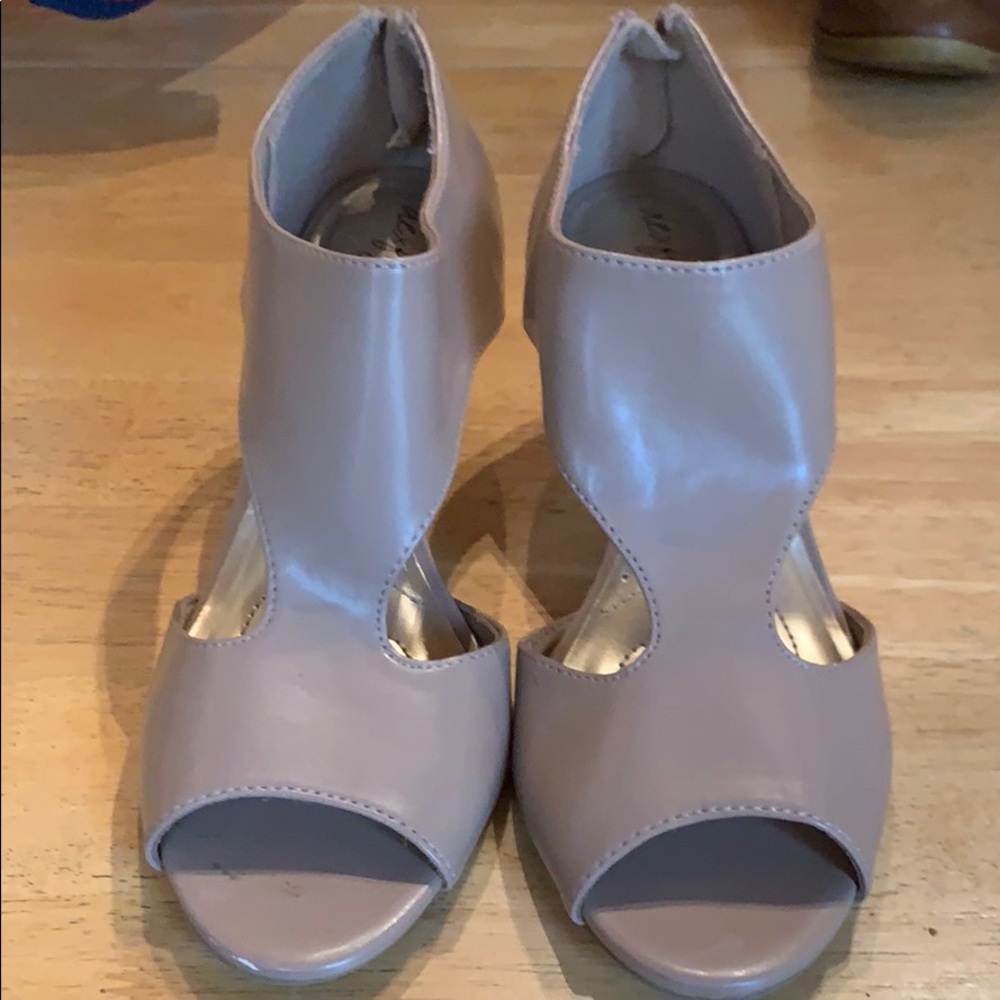 Nude heels